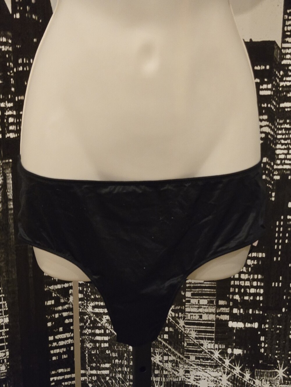 New With Tags Size Large Victoria's Secret Black Very Sexy Panties